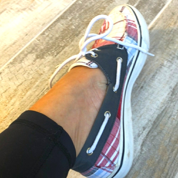 Shoes - 3/$25 🐷 BLUE FIN BOAT SHOES 👞